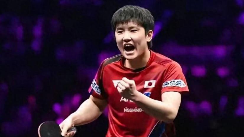 日本选手登顶领奖台，引发热议