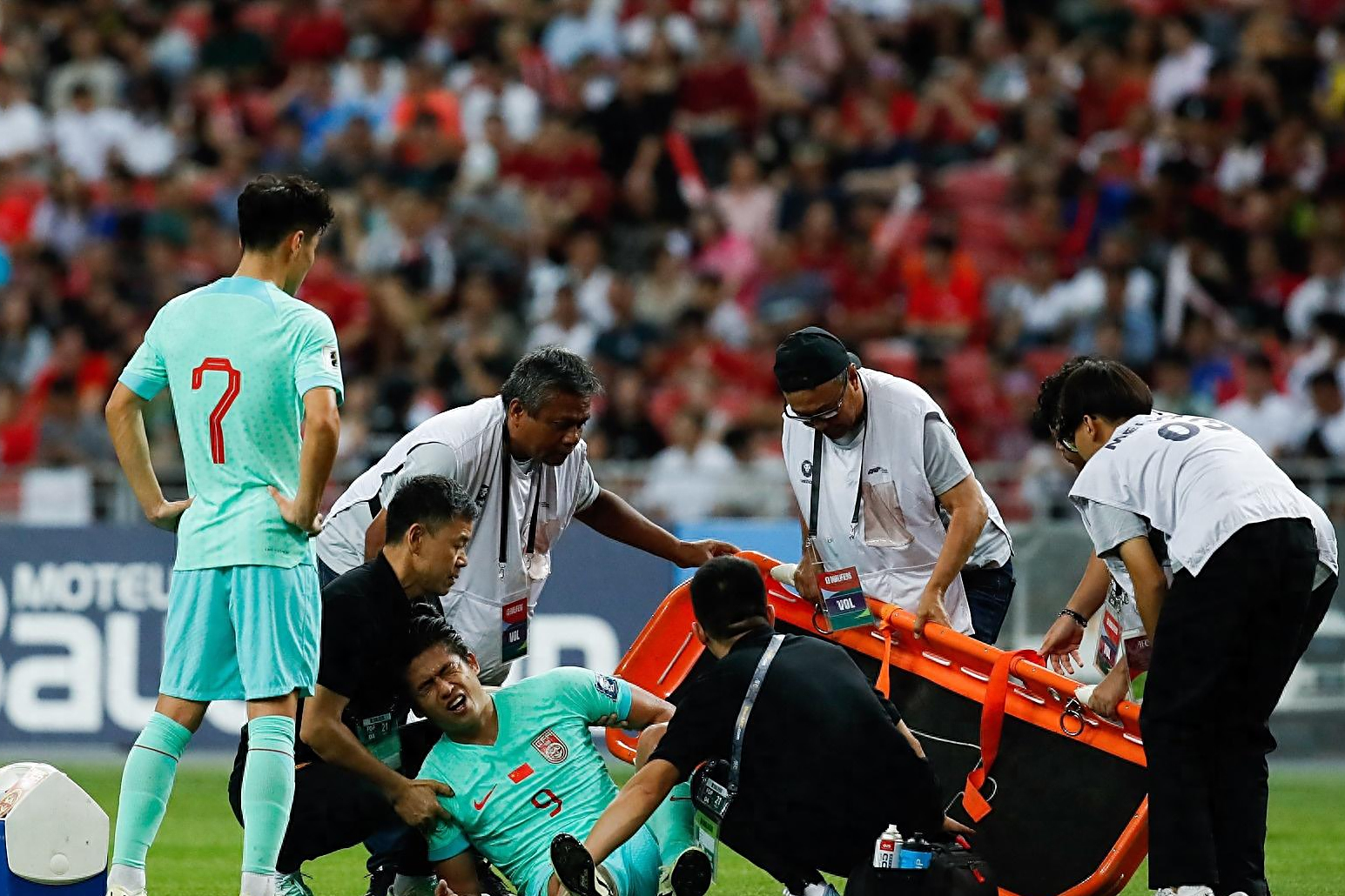 跨越重重障碍：全力以赴，誓取胜利！的简单介绍