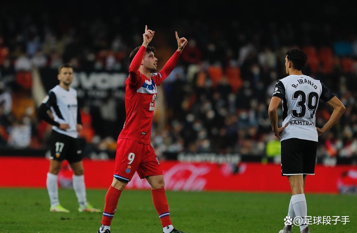 爱游戏在线-关于阿森纳中场传球精准，战术组织备受赞誉的信息