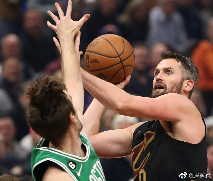 爱游戏在线登录-包含里昂豪取大捷，连续胜利势不可挡的词条